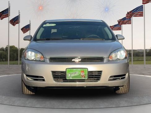 Used 2006 Chevrolet Impala LT FWD image 2