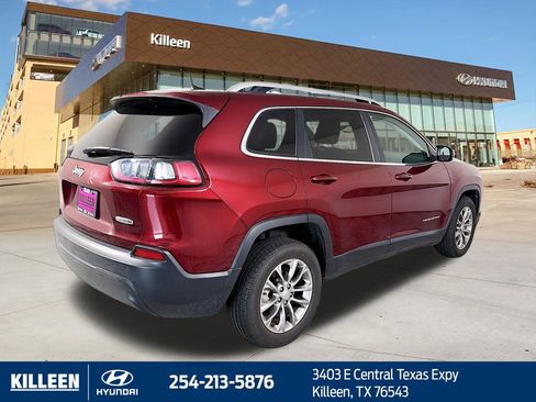 Used 2021 Jeep Cherokee Latitude Plus image 8