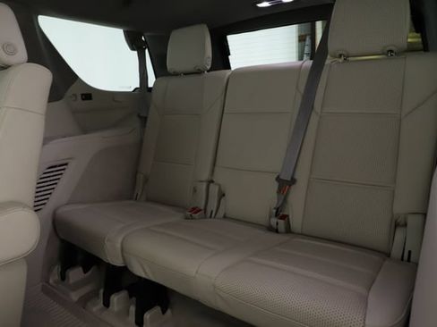 Used 2024 Cadillac Escalade Sport Platinum w/ LPO, ONYX Package AWD/4WD image 33