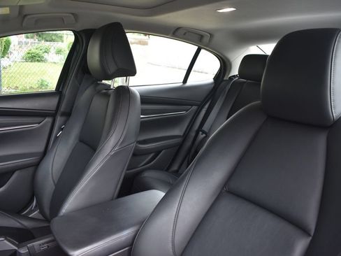 Used 2025 MAZDA MAZDA3 s FWD image 9