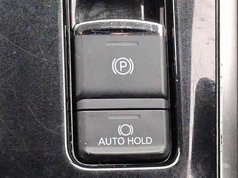 Used 2019 Mitsubishi Outlander ES image 26