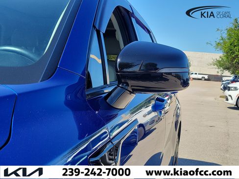 Certified 2022 Kia Sorento SX AWD/4WD image 7