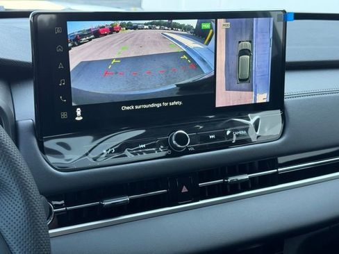 New 2025 Mitsubishi Outlander SE image 29