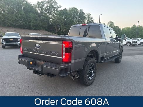 Used 2023 Ford F250 Lariat w/ Lariat Ultimate Package AWD/4WD image 8