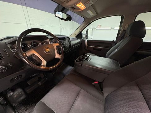 Used 2014 Chevrolet Silverado 2500 LT w/ Interior Plus Package image 20