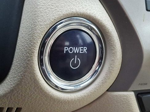 Used 2013 Lexus ES 300h image 20