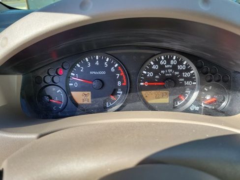 Used 2014 Nissan Frontier SV image 23