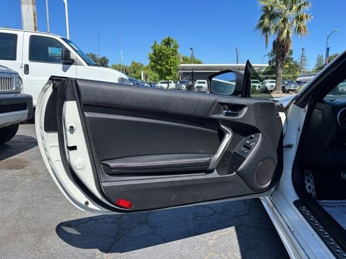 Used 2015 Scion FR-S RWD image 14
