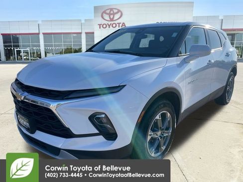 Used 2023 Chevrolet Blazer LT AWD/4WD image 7