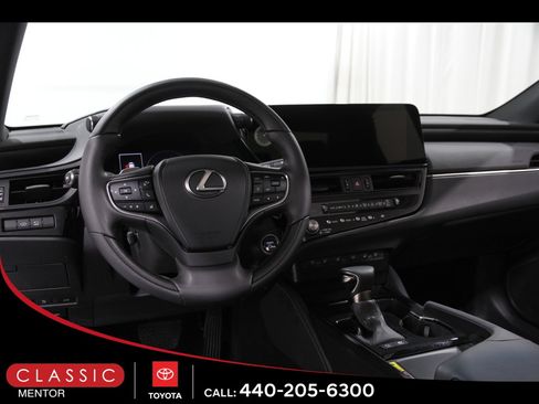 Used 2024 Lexus ES 300h Ultra Luxury image 6