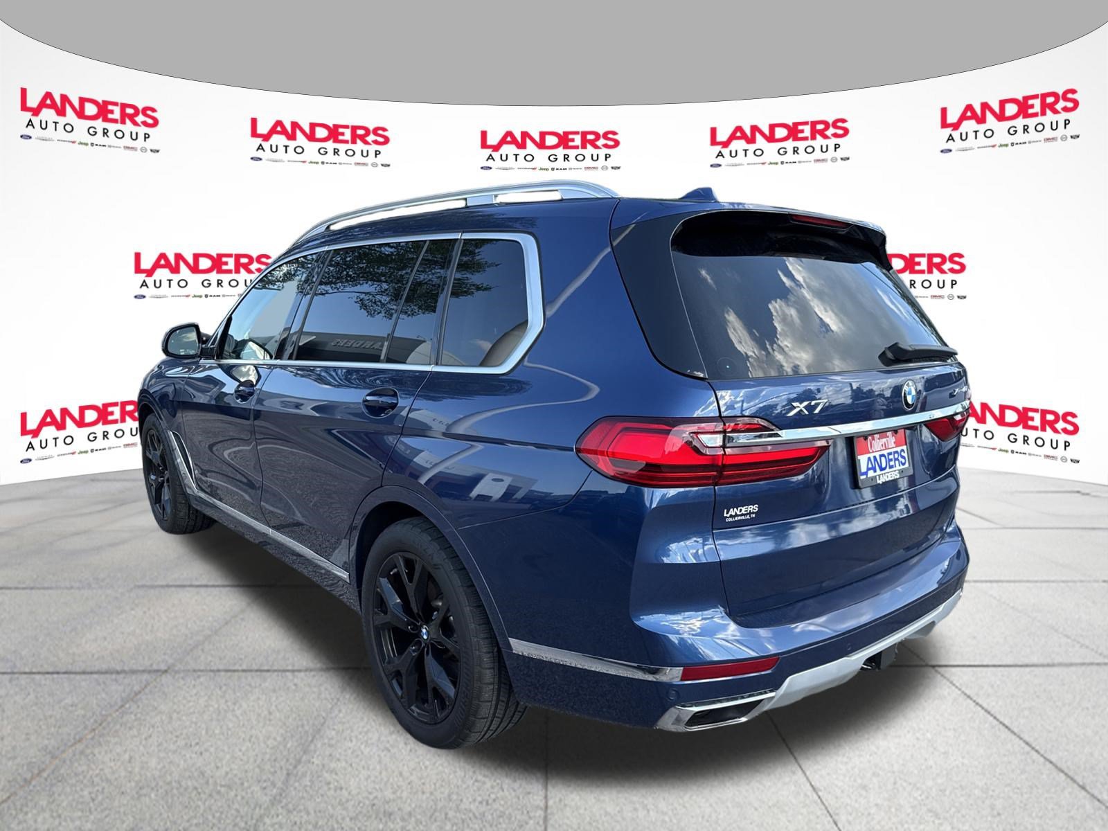 Used 2022 BMW X7 xDrive40i w/ Premium Package AWD/4WD image 5