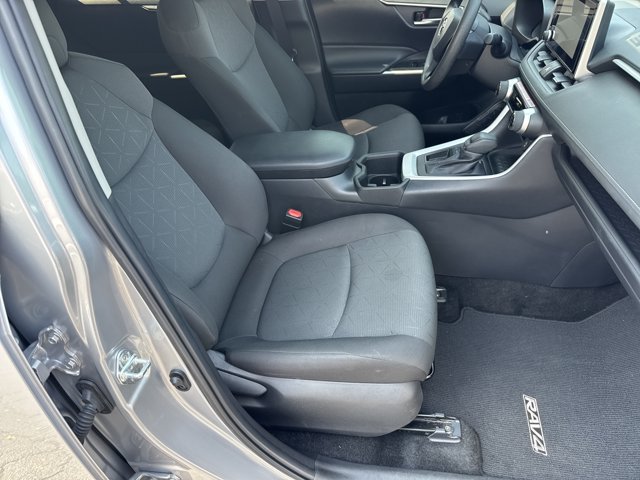 Used 2024 Toyota RAV4 XLE FWD image 15