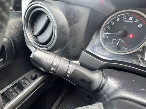 Used 2022 Toyota Tacoma SR5 w/ SR5 Appearance Package (SM) RWD image 25