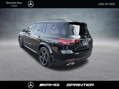 Used 2024 Mercedes-Benz GLS 450 4MATIC image 3