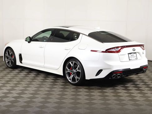Used 2019 Kia Stinger GT2 AWD/4WD image 15
