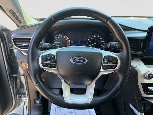 Used 2023 Ford Explorer XLT w/ Equipment Group 202A AWD/4WD image 65