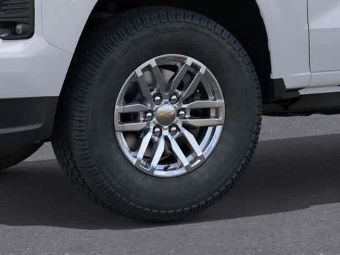 New 2024 Chevrolet Colorado LT w/ LT Convenience Package II RWD image 9