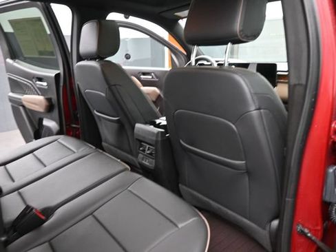Used 2026 GMC Canyon Denali AWD/4WD image 16
