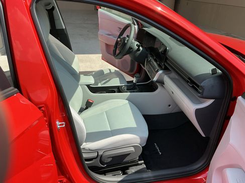 Used 2026 Hyundai Kona SEL Sport image 10