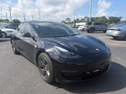 Used 2021 Tesla Model 3 Standard Range Plus RWD image 1