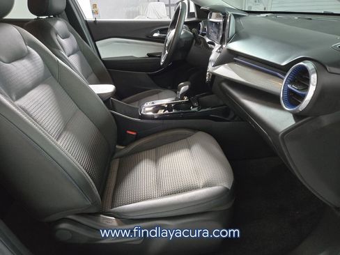 Used 2024 Chevrolet Trax LT w/ Driver Confidence Package FWD image 17