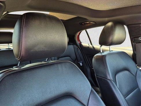 Used 2016 Mercedes-Benz GLA 250 image 14