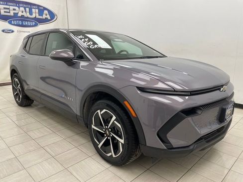 New 2026 Chevrolet Equinox EV LT image 1