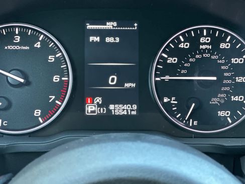 Used 2024 Subaru Crosstrek 2.5i Limited w/ Crosstrek Mirror Package image 28