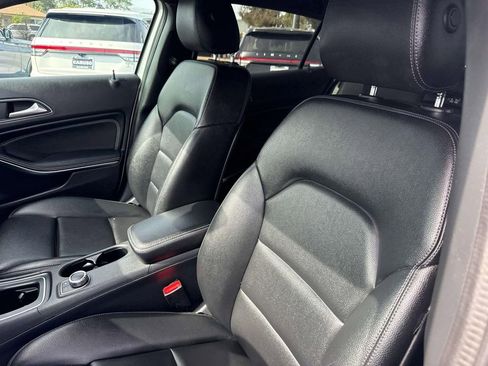 Used 2018 Mercedes-Benz GLA 250 image 24