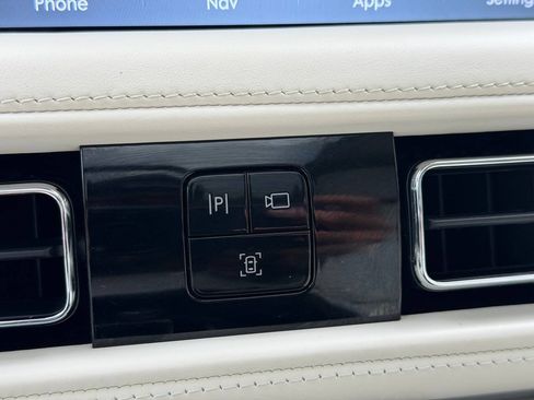 Used 2023 Lincoln Aviator Black Label w/ Dynamic Handling Package AWD/4WD image 40