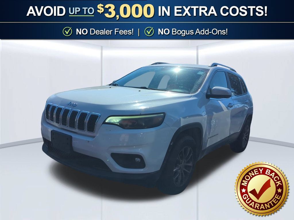 Used 2019 Jeep Cherokee Latitude Plus w/ Cold Weather Group AWD/4WD image 1