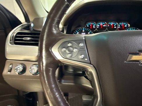 Used 2018 Chevrolet Suburban Premier AWD/4WD image 14