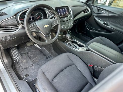 Used 2024 Chevrolet Malibu LT image 13
