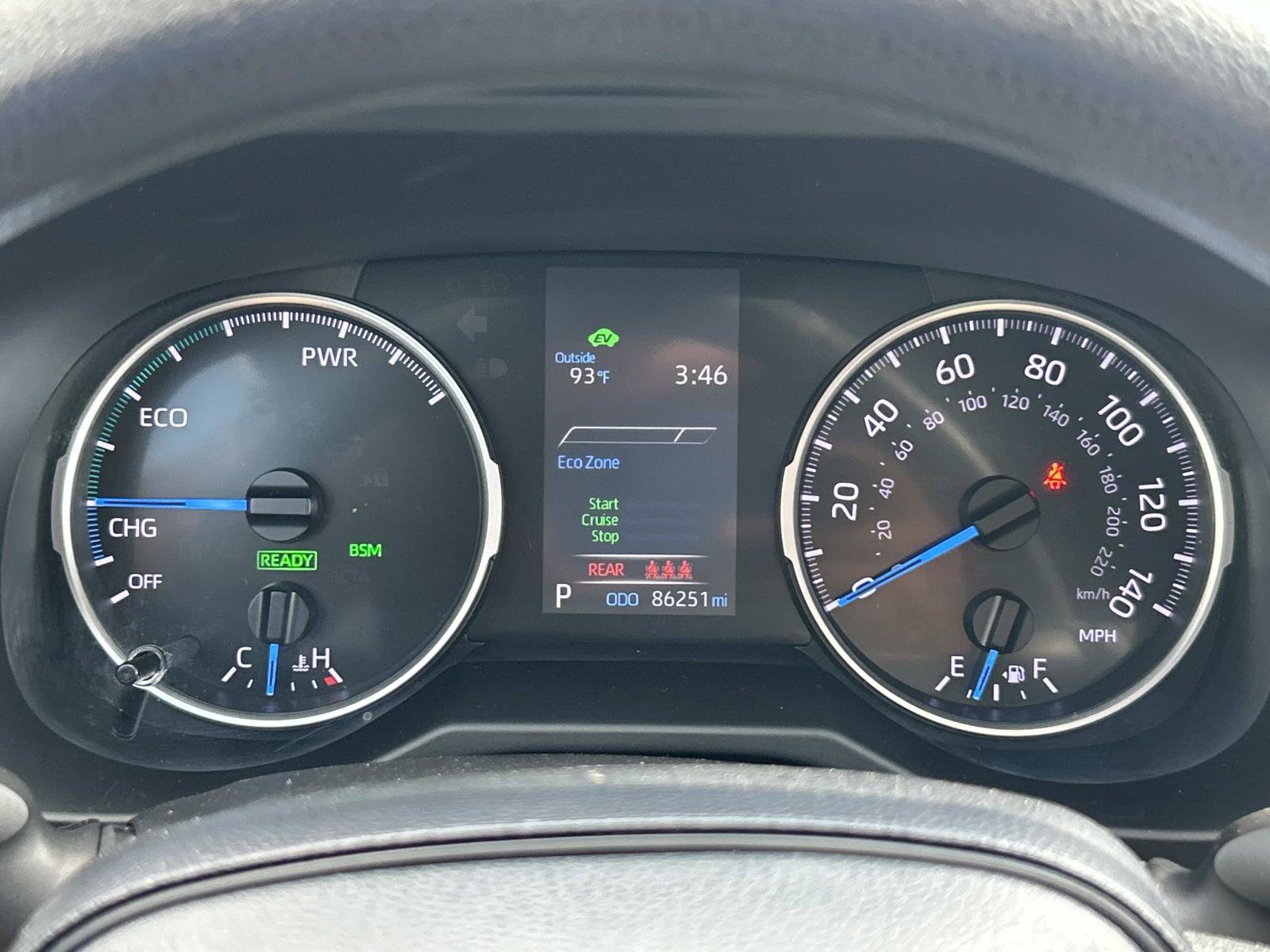 Used 2021 Toyota RAV4 XLE AWD/4WD image 35