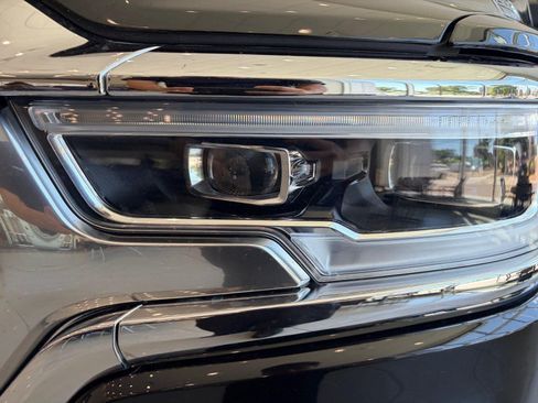 Used 2021 RAM 1500 Limited AWD/4WD image 9