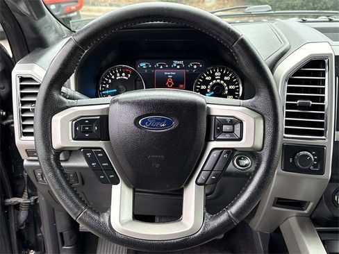 Used 2015 Ford F150 Lariat image 18