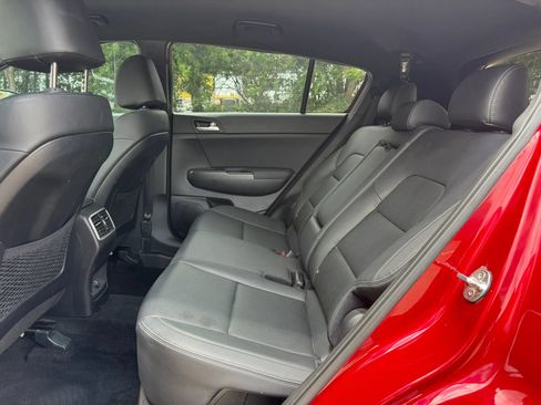 Used 2021 Kia Sportage S FWD image 11