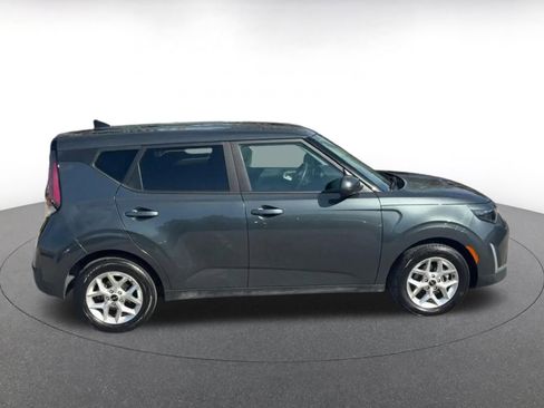 Used 2025 Kia Soul LX w/ LX Technology Package FWD image 16