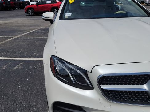 Used 2019 Mercedes-Benz E 450 4MATIC Cabriolet image 7