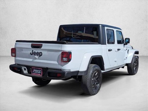 Used 2022 Jeep Gladiator Sport image 5