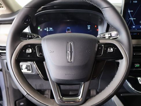 New 2026 Lincoln Corsair Premiere image 3