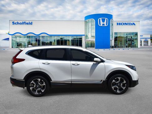 Used 2017 Honda CR-V Touring image 2