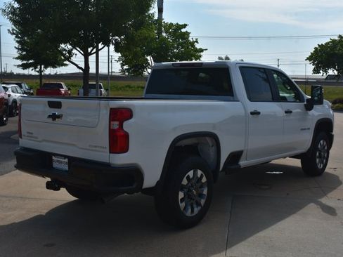 New 2026 Chevrolet Silverado 2500 Custom w/ Custom Value Package AWD/4WD image 5