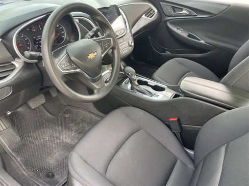 Used 2024 Chevrolet Malibu LT image 22