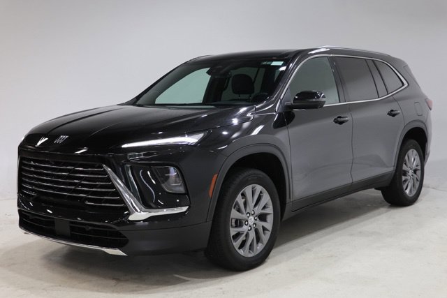 Used 2025 Buick Enclave Preferred FWD image 3