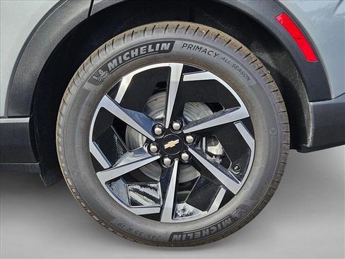 New 2026 Chevrolet Equinox EV LT image 10