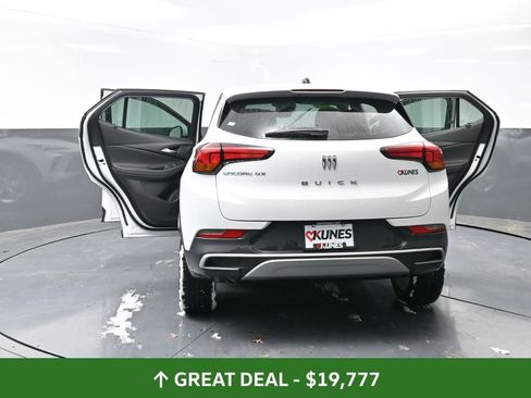 Used 2025 Buick Encore GX Preferred image 61