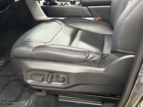 Used 2024 Toyota Tundra Platinum AWD/4WD image 26