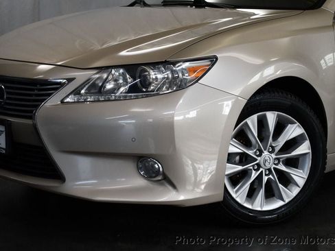 Used 2013 Lexus ES 300h image 3