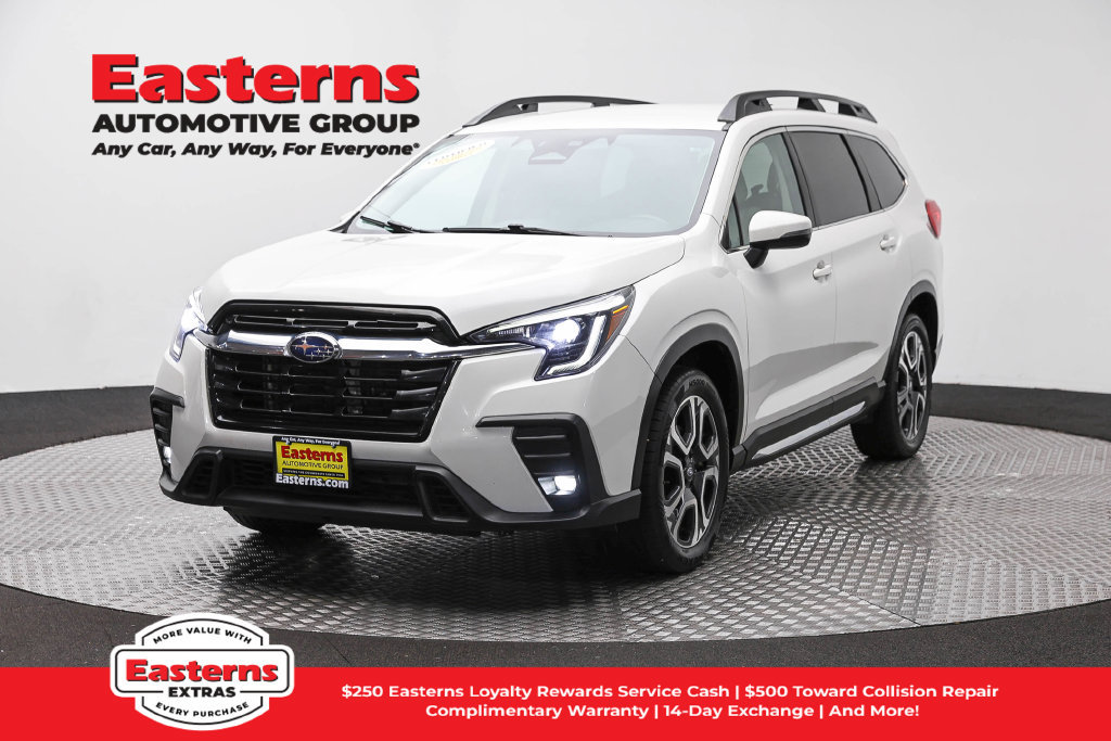Used 2023 Subaru Ascent Limited AWD/4WD image 1